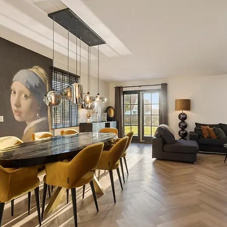 Vermeer Villa