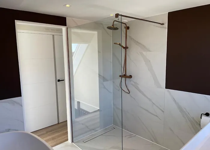 Vermeer Вилла *