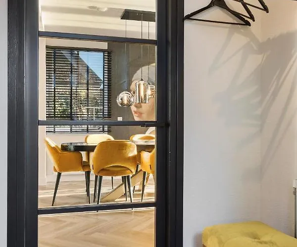 Vermeer Вилла *