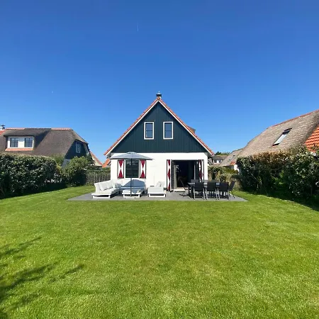 Vermeer Villa *